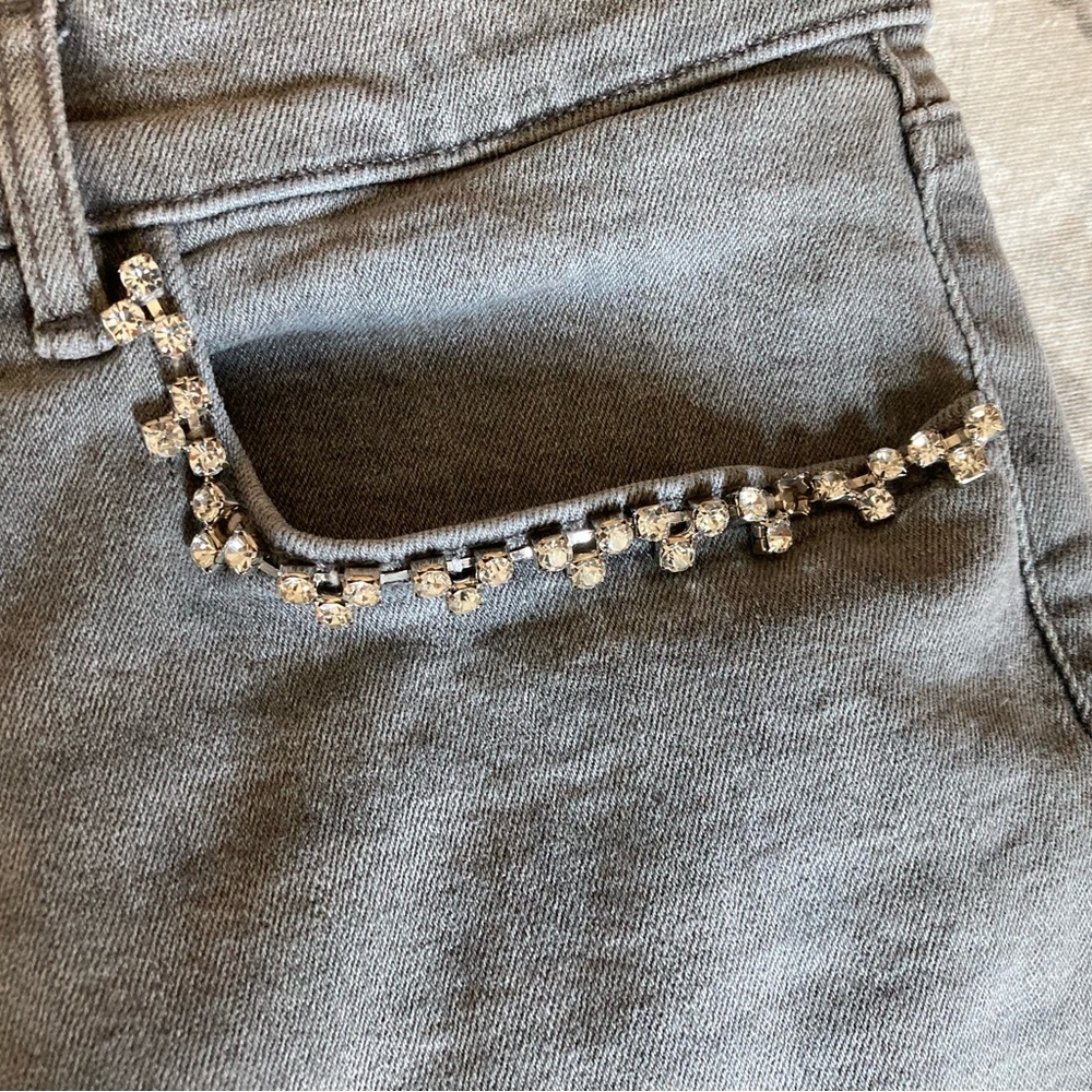 Kick-crop LOFT gray denim with rhinestone trim on pockets sz 14